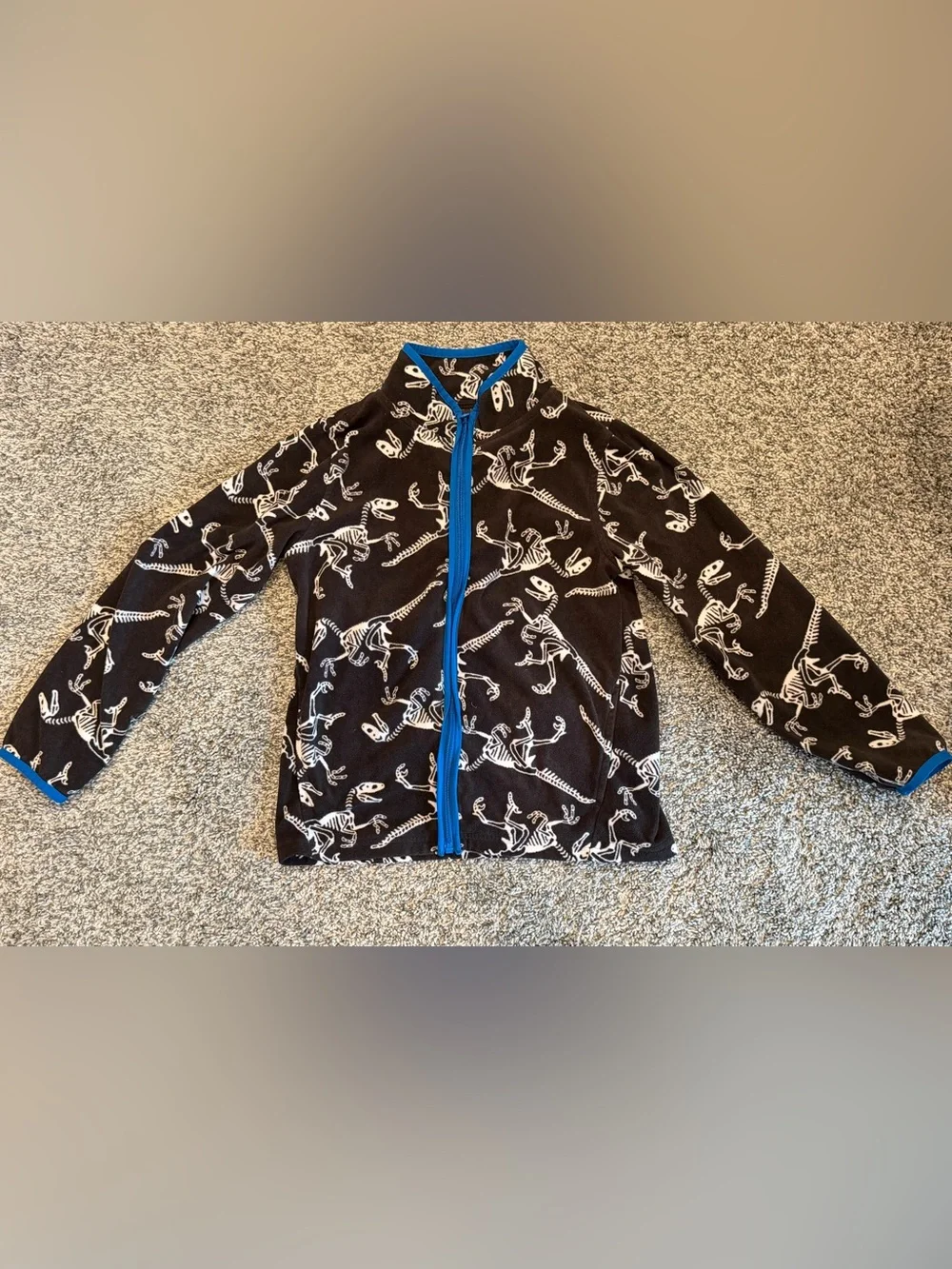 OshKosh B’gosh Boys Size 10 Dinosaur Skeleton Fleece Zip Jacket Black Blue